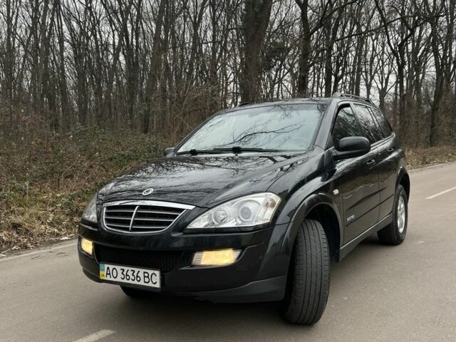 Чорний Cанг Йонг Kyron, об'ємом двигуна 2 л та пробігом 150 тис. км за 10300 $, фото 1 на Automoto.ua