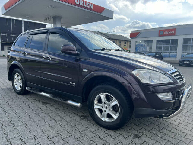 Коричневий Cанг Йонг Kyron, об'ємом двигуна 2.3 л та пробігом 124 тис. км за 8000 $, фото 1 на Automoto.ua