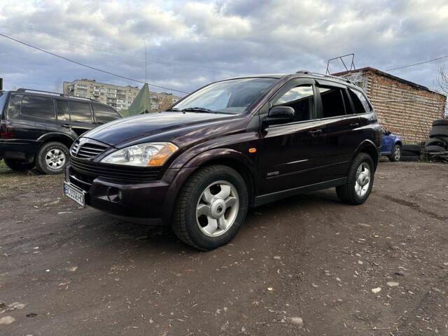 Красный Cанг Йонг Кирон, объемом двигателя 2 л и пробегом 249 тыс. км за 4999 $, фото 1 на Automoto.ua