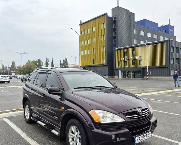 Красный Cанг Йонг Кирон, объемом двигателя 2 л и пробегом 280 тыс. км за 5499 $, фото 1 на Automoto.ua