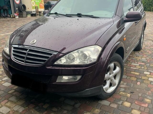 Червоний Cанг Йонг Kyron, об'ємом двигуна 2.7 л та пробігом 310 тис. км за 3400 $, фото 1 на Automoto.ua