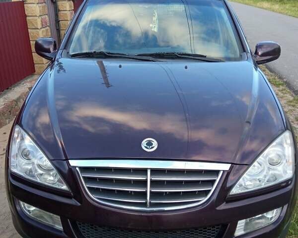 Красный Cанг Йонг Кирон, объемом двигателя 2 л и пробегом 154 тыс. км за 7400 $, фото 1 на Automoto.ua