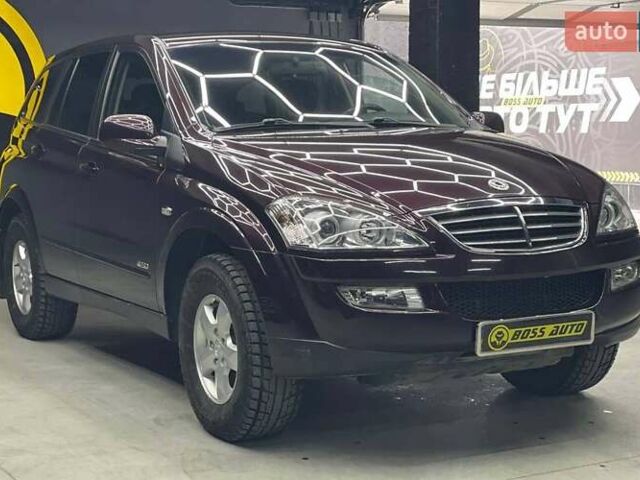 Червоний Cанг Йонг Kyron, об'ємом двигуна 2.3 л та пробігом 72 тис. км за 10700 $, фото 1 на Automoto.ua