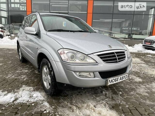 Сірий Cанг Йонг Kyron, об'ємом двигуна 2 л та пробігом 122 тис. км за 9200 $, фото 1 на Automoto.ua