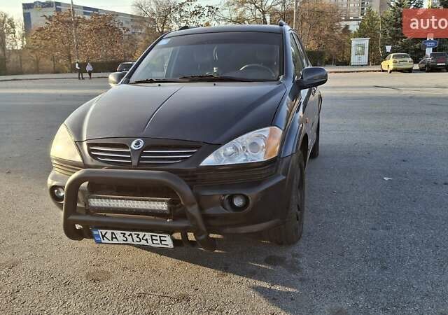 Серый Cанг Йонг Кирон, объемом двигателя 2 л и пробегом 355 тыс. км за 6800 $, фото 1 на Automoto.ua