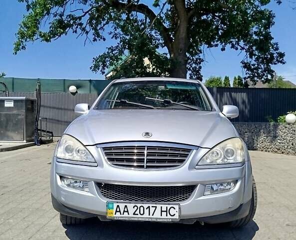Сірий Cанг Йонг Kyron, об'ємом двигуна 2 л та пробігом 192 тис. км за 6600 $, фото 1 на Automoto.ua