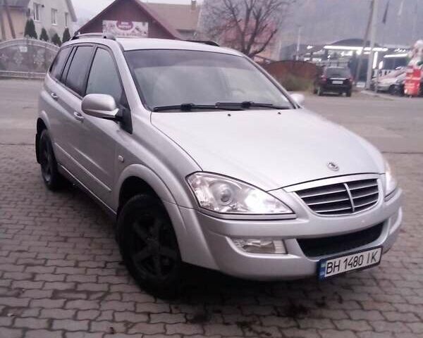 Сірий Cанг Йонг Kyron, об'ємом двигуна 2 л та пробігом 260 тис. км за 6400 $, фото 1 на Automoto.ua