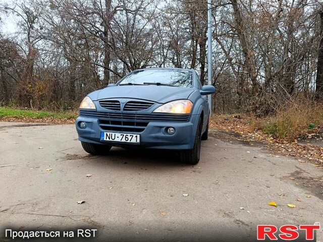 Сірий Cанг Йонг Kyron, об'ємом двигуна 2 л та пробігом 293 тис. км за 4999 $, фото 1 на Automoto.ua