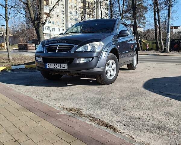 Серый Cанг Йонг Кирон, объемом двигателя 2 л и пробегом 165 тыс. км за 9000 $, фото 1 на Automoto.ua