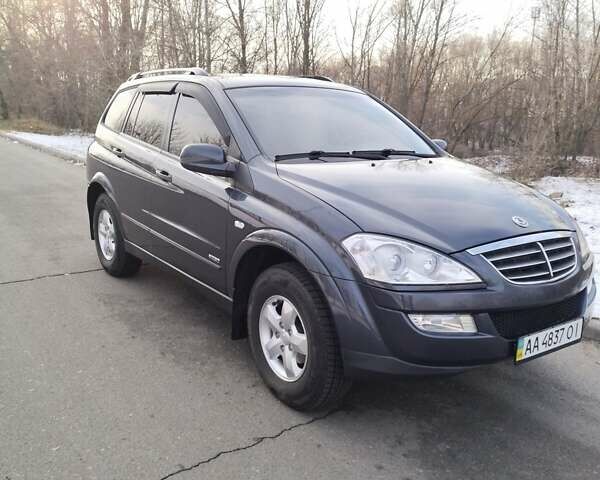 Серый Cанг Йонг Кирон, объемом двигателя 2.3 л и пробегом 126 тыс. км за 9700 $, фото 1 на Automoto.ua