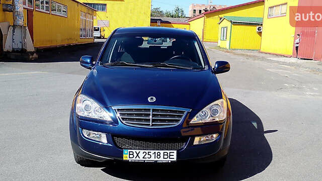 Синий Cанг Йонг Кирон, объемом двигателя 2 л и пробегом 120 тыс. км за 8600 $, фото 1 на Automoto.ua