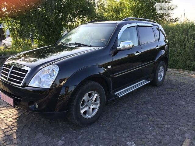 Чорний Cанг Йонг Rexton II, об'ємом двигуна 0 л та пробігом 169 тис. км за 11500 $, фото 1 на Automoto.ua