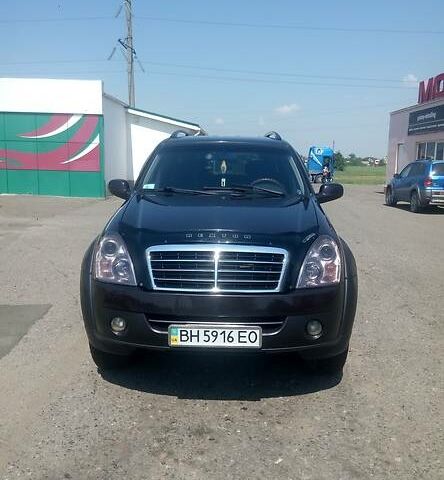 Коричневий Cанг Йонг Rexton II, об'ємом двигуна 2.7 л та пробігом 149 тис. км за 9800 $, фото 1 на Automoto.ua