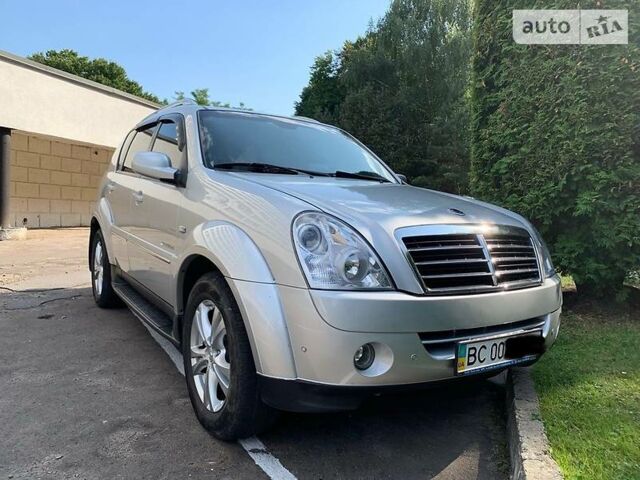 Cанг Йонг Rexton II, об'ємом двигуна 2.7 л та пробігом 100 тис. км за 12700 $, фото 1 на Automoto.ua