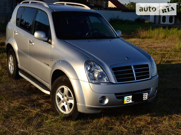 Cанг Йонг Rexton II, об'ємом двигуна 2.7 л та пробігом 161 тис. км за 14600 $, фото 1 на Automoto.ua