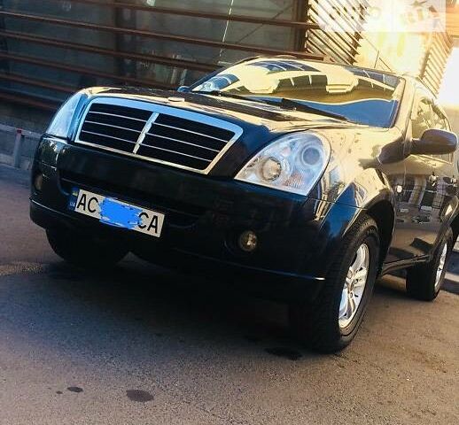 Синій Cанг Йонг Rexton II, об'ємом двигуна 2.7 л та пробігом 298 тис. км за 7999 $, фото 1 на Automoto.ua