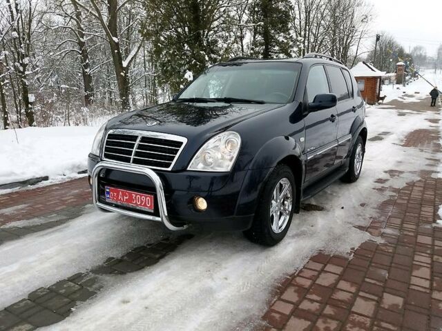 Синій Cанг Йонг Rexton II, об'ємом двигуна 2.7 л та пробігом 170 тис. км за 9300 $, фото 1 на Automoto.ua