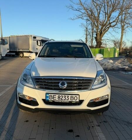 Білий Cанг Йонг Rexton, об'ємом двигуна 2 л та пробігом 73 тис. км за 12700 $, фото 1 на Automoto.ua