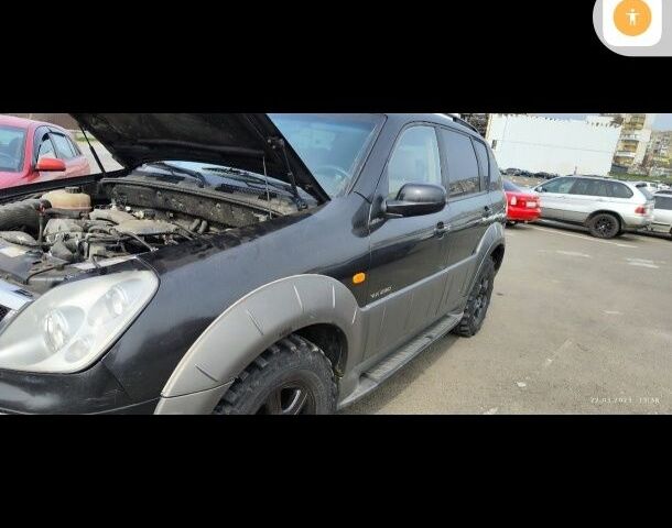 Черный Cанг Йонг Рекстон, объемом двигателя 0 л и пробегом 2 тыс. км за 5000 $, фото 1 на Automoto.ua