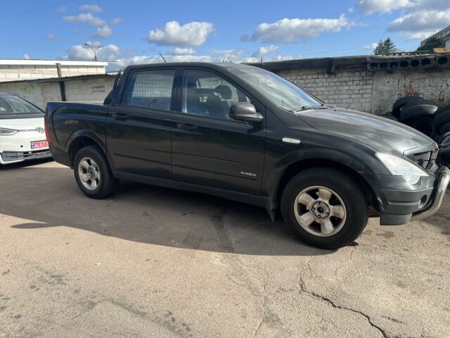 Чорний Cанг Йонг Rexton, об'ємом двигуна 2 л та пробігом 166 тис. км за 5000 $, фото 1 на Automoto.ua