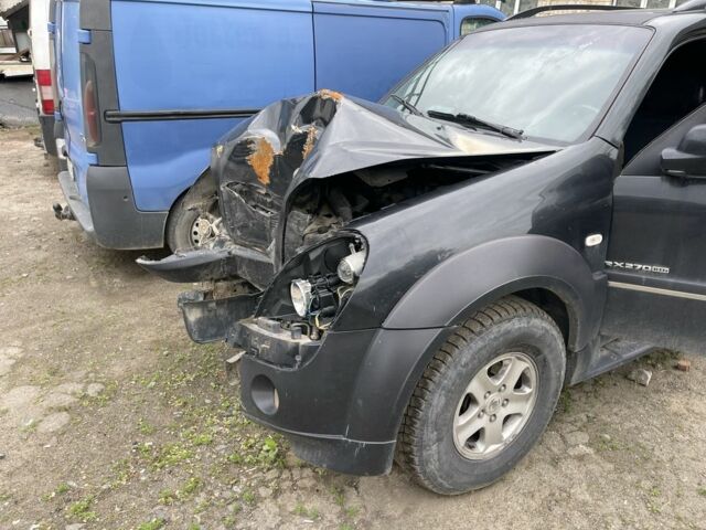 Чорний Cанг Йонг Rexton, об'ємом двигуна 2.7 л та пробігом 270 тис. км за 3016 $, фото 1 на Automoto.ua
