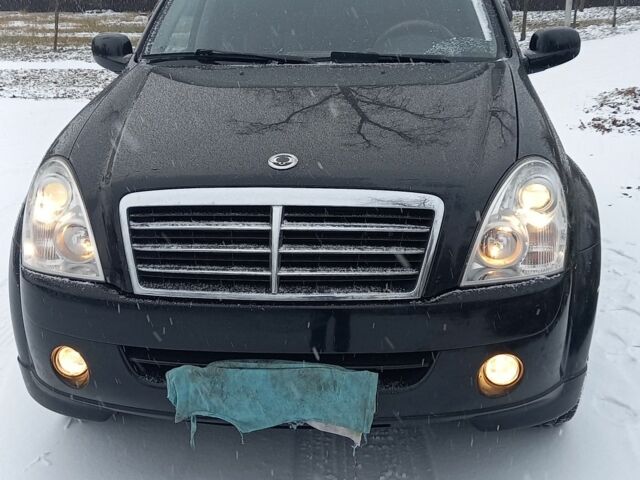 Чорний Cанг Йонг Rexton, об'ємом двигуна 0 л та пробігом 240 тис. км за 9200 $, фото 1 на Automoto.ua