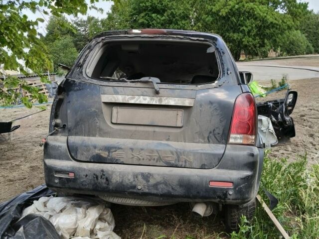 Чорний Cанг Йонг Rexton, об'ємом двигуна 0 л та пробігом 240 тис. км за 1001 $, фото 1 на Automoto.ua