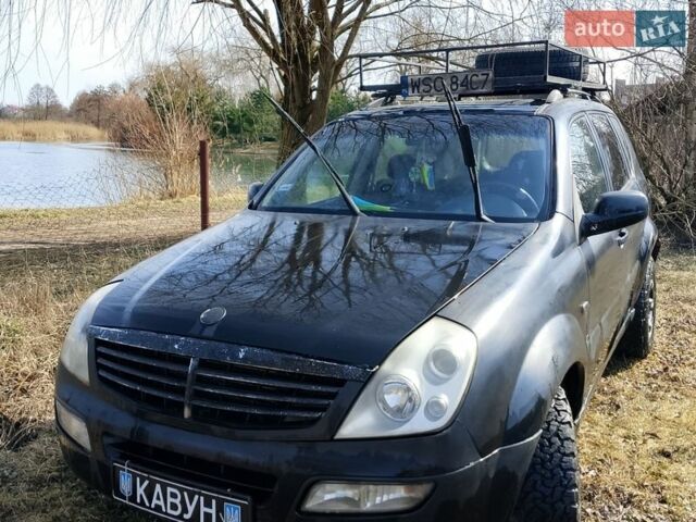 Чорний Cанг Йонг Rexton, об'ємом двигуна 2.7 л та пробігом 394 тис. км за 3700 $, фото 1 на Automoto.ua