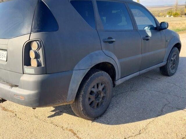 Чорний Cанг Йонг Rexton, об'ємом двигуна 2.7 л та пробігом 250 тис. км за 3000 $, фото 1 на Automoto.ua