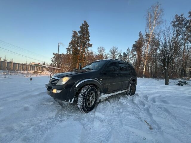 Чорний Cанг Йонг Rexton, об'ємом двигуна 2.7 л та пробігом 250 тис. км за 4125 $, фото 1 на Automoto.ua