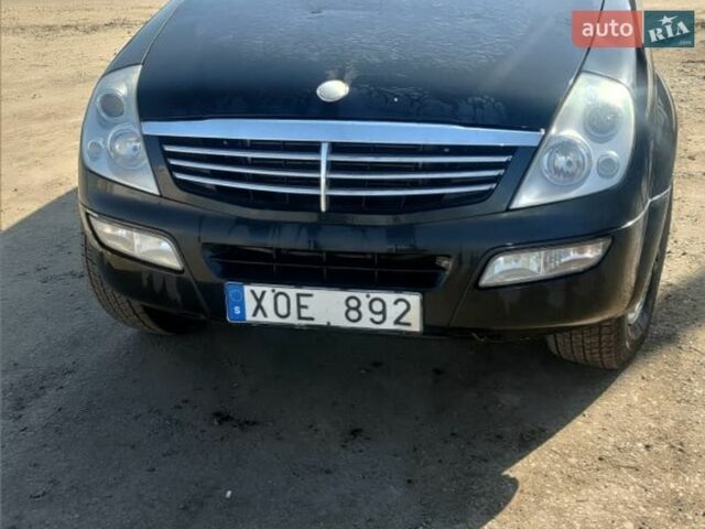 Чорний Cанг Йонг Rexton, об'ємом двигуна 2.7 л та пробігом 260 тис. км за 3500 $, фото 1 на Automoto.ua