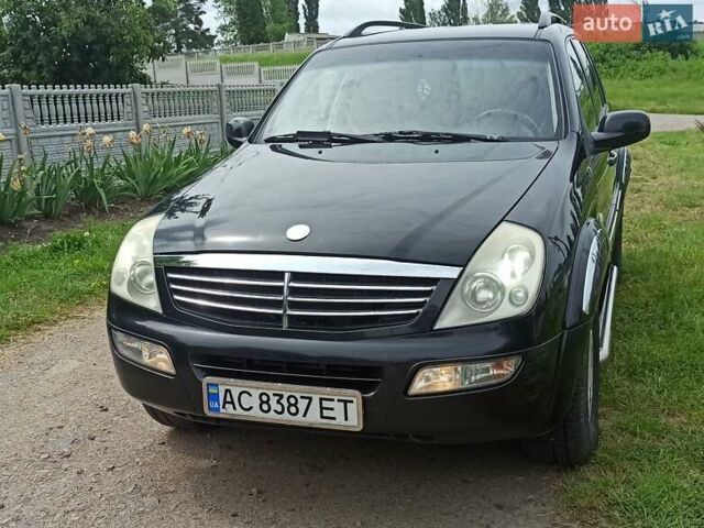 Чорний Cанг Йонг Rexton, об'ємом двигуна 2.69 л та пробігом 237 тис. км за 6400 $, фото 1 на Automoto.ua