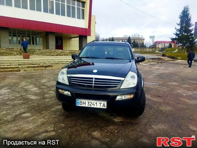 Чорний Cанг Йонг Rexton, об'ємом двигуна 3.2 л та пробігом 111 тис. км за 7777 $, фото 1 на Automoto.ua