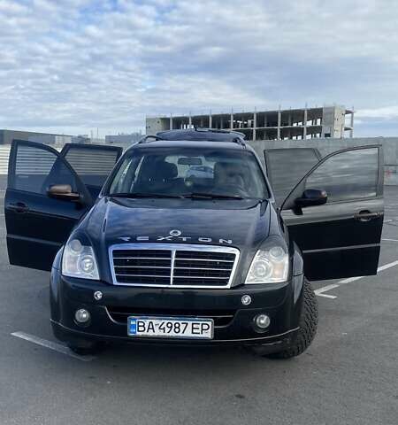 Чорний Cанг Йонг Rexton, об'ємом двигуна 2.7 л та пробігом 344 тис. км за 5950 $, фото 1 на Automoto.ua