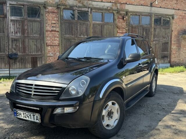 Чорний Cанг Йонг Rexton, об'ємом двигуна 3.2 л та пробігом 220 тис. км за 5500 $, фото 1 на Automoto.ua