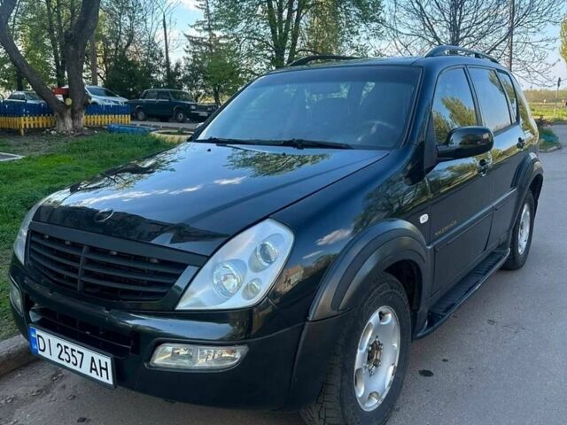 Чорний Cанг Йонг Rexton, об'ємом двигуна 2.7 л та пробігом 212 тис. км за 6999 $, фото 1 на Automoto.ua