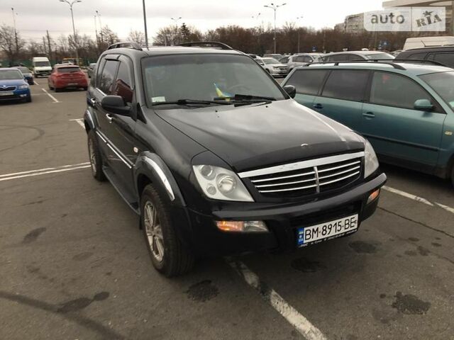 Чорний Cанг Йонг Rexton, об'ємом двигуна 2.7 л та пробігом 186 тис. км за 7600 $, фото 1 на Automoto.ua