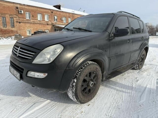 Чорний Cанг Йонг Rexton, об'ємом двигуна 2.7 л та пробігом 289 тис. км за 3300 $, фото 1 на Automoto.ua
