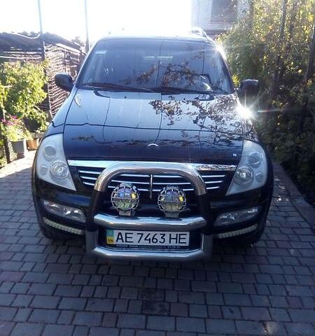 Чорний Cанг Йонг Rexton, об'ємом двигуна 2.7 л та пробігом 235 тис. км за 7800 $, фото 1 на Automoto.ua