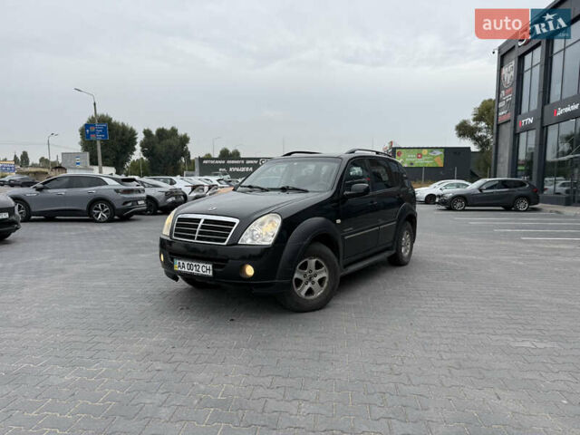Чорний Cанг Йонг Rexton, об'ємом двигуна 2.7 л та пробігом 314 тис. км за 5900 $, фото 1 на Automoto.ua