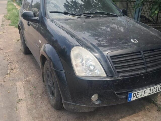 Чорний Cанг Йонг Rexton, об'ємом двигуна 0 л та пробігом 450 тис. км за 2600 $, фото 1 на Automoto.ua