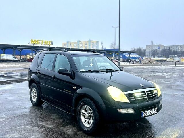 Чорний Cанг Йонг Rexton, об'ємом двигуна 2.7 л та пробігом 240 тис. км за 2850 $, фото 1 на Automoto.ua