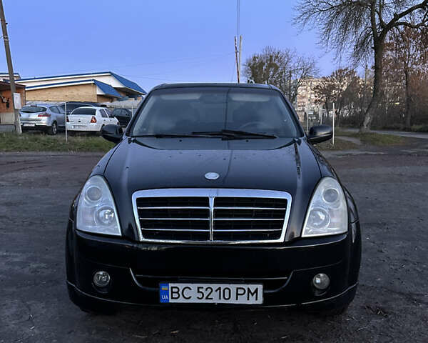 Чорний Cанг Йонг Rexton, об'ємом двигуна 2.7 л та пробігом 312 тис. км за 5950 $, фото 1 на Automoto.ua