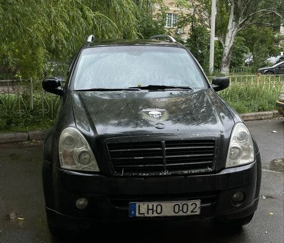 Чорний Cанг Йонг Rexton, об'ємом двигуна 0 л та пробігом 310 тис. км за 3700 $, фото 1 на Automoto.ua