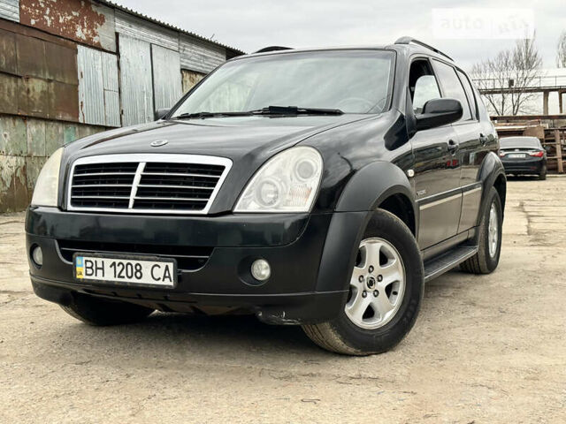 Чорний Cанг Йонг Rexton, об'ємом двигуна 2.7 л та пробігом 250 тис. км за 6800 $, фото 1 на Automoto.ua