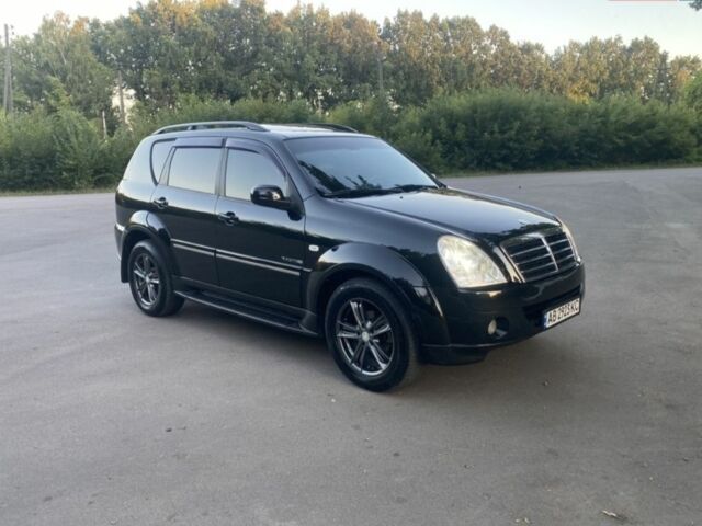 Чорний Cанг Йонг Rexton, об'ємом двигуна 2.7 л та пробігом 329 тис. км за 6999 $, фото 1 на Automoto.ua