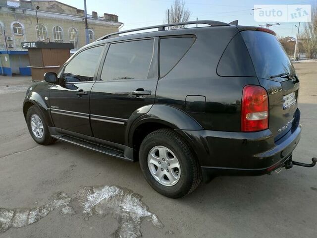 Чорний Cанг Йонг Rexton, об'ємом двигуна 0 л та пробігом 200 тис. км за 8100 $, фото 1 на Automoto.ua