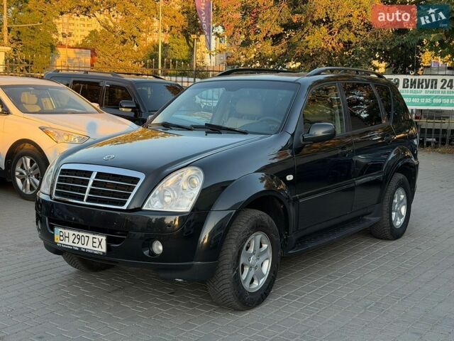 Чорний Cанг Йонг Rexton, об'ємом двигуна 2.7 л та пробігом 340 тис. км за 5750 $, фото 1 на Automoto.ua