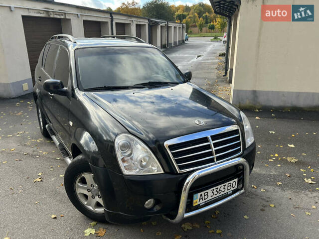 Чорний Cанг Йонг Rexton, об'ємом двигуна 2.69 л та пробігом 305 тис. км за 4999 $, фото 1 на Automoto.ua