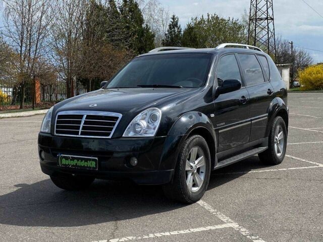 Чорний Cанг Йонг Rexton, об'ємом двигуна 0.27 л та пробігом 190 тис. км за 8950 $, фото 1 на Automoto.ua